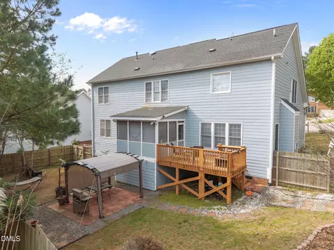 Exterior - 6 Upton Ct, Durham, NC 27713 photo 5 of 7