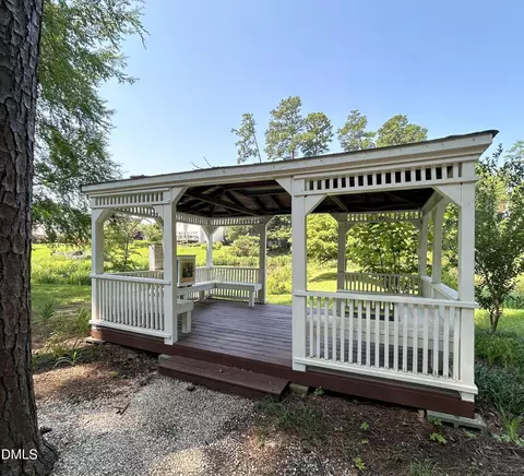 Exterior - 6 Upton Ct, Durham, NC 27713 photo 6 of 6