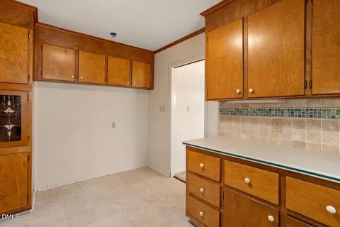 2012 Nancy Ann Dr, Raleigh, NC 27607 photo 18