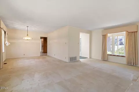 2012 Nancy Ann Dr, Raleigh, NC 27607 photo 12