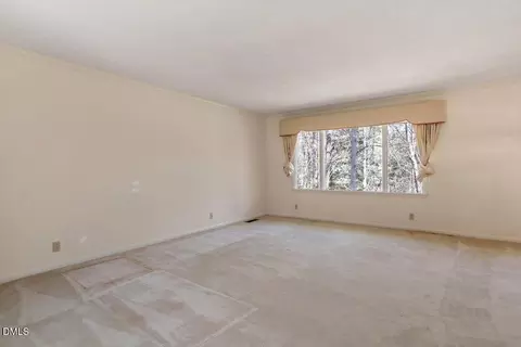 2012 Nancy Ann Dr, Raleigh, NC 27607 photo 9