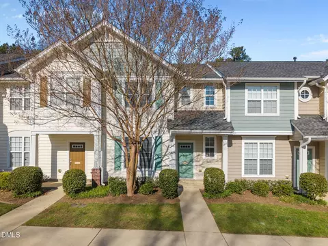 813 Hamlet Park Dr, Morrisville, NC 27560