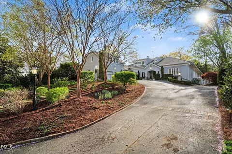 3207 Sussex Rd, Raleigh, NC 27607