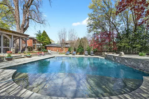 521 S Main St, Wake Forest, NC 27587