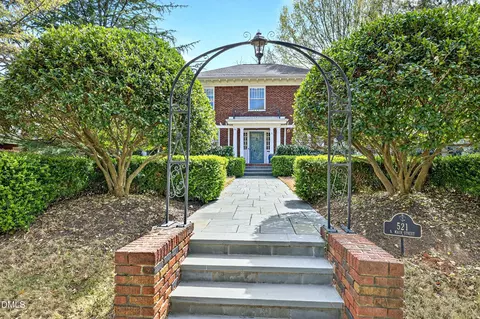 521 S Main St, Wake Forest, NC 27587