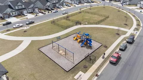 View/Area - 198 Sunfish St, Smithfield, NC 27577 photo 3 of 4