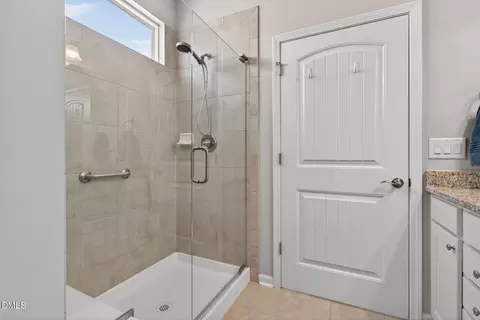 Bath - 514 Turnstone Dr, Durham, NC 27703 photo 2 of 3