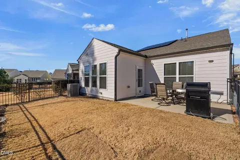 Exterior - 514 Turnstone Dr, Durham, NC 27703 photo 3 of 5