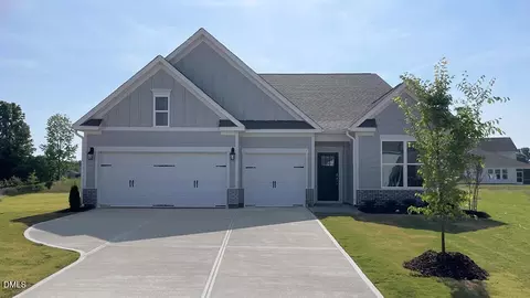 11 Greenwillow Dr, Fuquay Varina, NC 27526