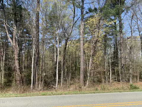 102 Airport Rd, Siler City, NC 27344