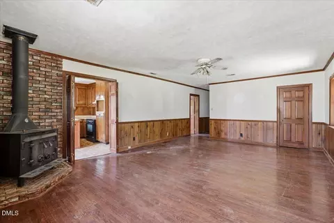 Living - 2001 Eason Dr, Clayton, NC 27520 photo 3 of 3