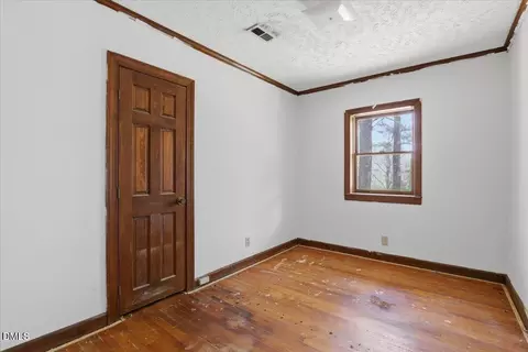 Bedroom - 2001 Eason Dr, Clayton, NC 27520 photo 2 of 4