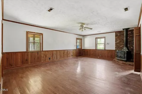 Living - 2001 Eason Dr, Clayton, NC 27520 photo 1 of 3