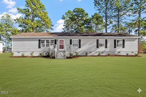 190 Pickett Cir, Vass, NC 28394