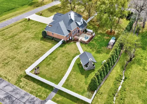 31 Chasewood Dr, Angier, NC 27501