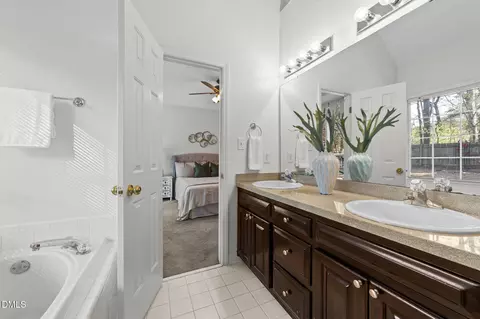 Bath - 1641 Hall Blvd, Garner, NC 27529 photo 4 of 5