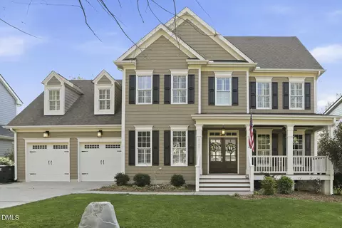 525 Wanderview Ln, Holly Springs, NC 27540