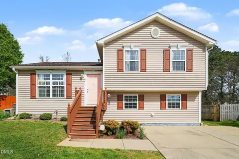 94 Silverstone Dr, Pittsboro, NC 27312