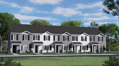 45 Rusling Leaf Dr, Fuquay Varina, NC 27526