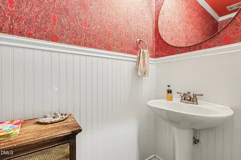 Bath - 598 Canvas Dr, Wake Forest, NC 27587 photo 3 of 4