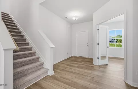 Entry Way - 1152 Lancashire Grove Pl, Willow Spring, NC 27592 photo 2 of 9