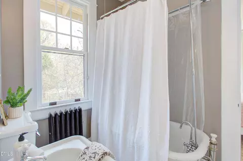 Bath - 811 Vickers Ave, Durham, NC 27701 photo 2 of 4