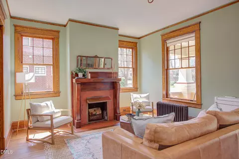 811 Vickers Ave, Durham, NC 27701 photo 4