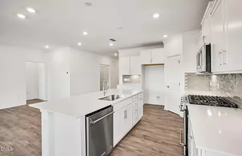 Kitchen - 200 Amorial Ct, Willow Spring, NC 27592 photo 3 of 4