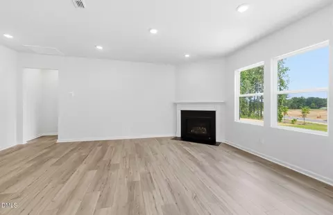 Living - 200 Amorial Ct, Willow Spring, NC 27592 photo 2 of 3
