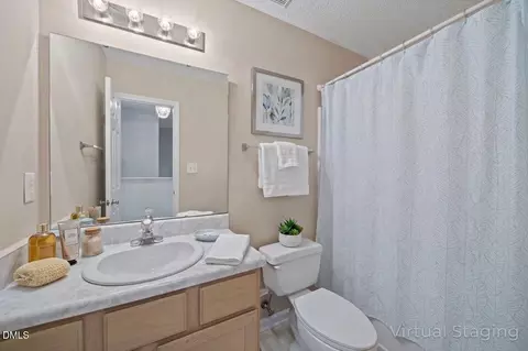 Bath - 2 Red Bluff Ct, Durham, NC 27713 photo 6 of 7