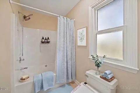 Bath - 2 Red Bluff Ct, Durham, NC 27713 photo 4 of 7