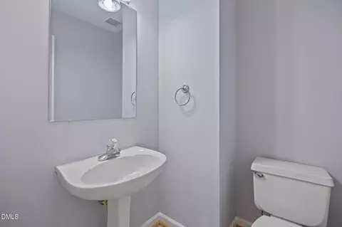 Bath - 2 Red Bluff Ct, Durham, NC 27713 photo 1 of 7