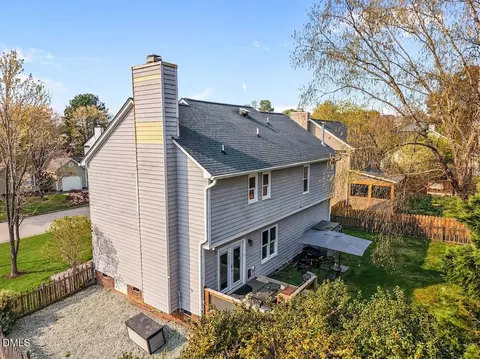 View/Area - 2 Red Bluff Ct, Durham, NC 27713 photo 2 of 4