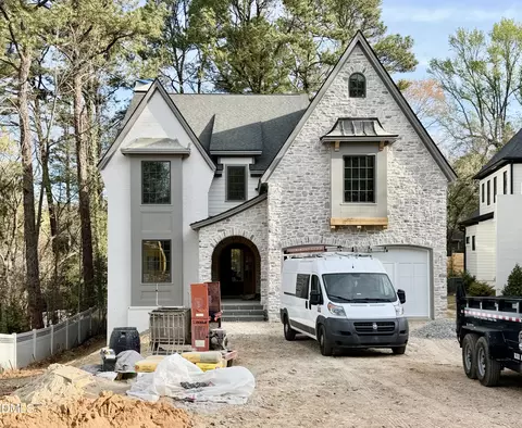 1306 Lennox Pl, Raleigh, NC 27612