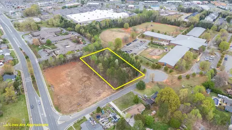 000 Cardwell Dr, Burlington, NC 27215