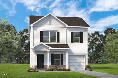 263 Courtside Dr, Dunn, NC 28334