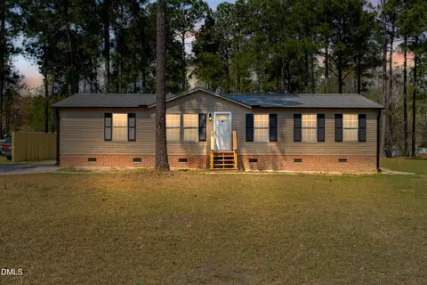 321 Winding Rdg, Sanford, NC 27332
