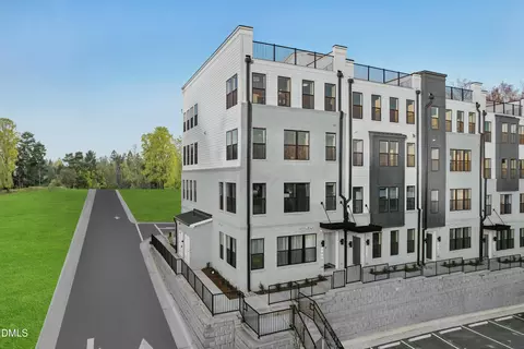 158 N White St # 200, Wake Forest, NC 27587