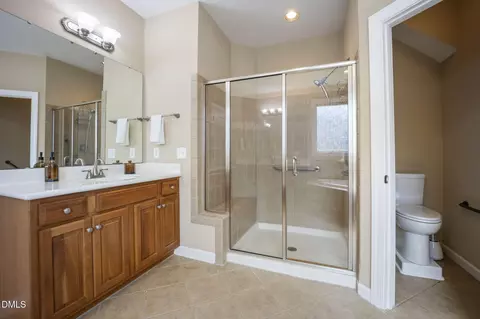 Bath - 5402 Sutteridge, Durham, NC 27713 photo 3 of 7
