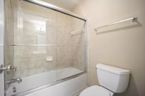 Bath - 5402 Sutteridge, Durham, NC 27713 photo 7 of 7