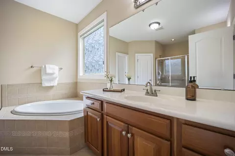 Bath - 5402 Sutteridge, Durham, NC 27713 photo 1 of 7