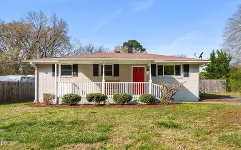 122 Rainey Ave, Hillsborough, NC 27278
