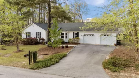 1900 Middle Ridge Dr, Willow Spring, NC 27592
