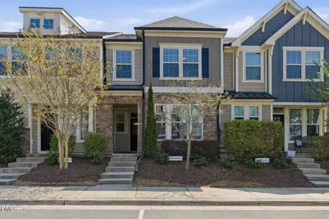 1717 Shady Oaks Dr, Wendell, NC 27591