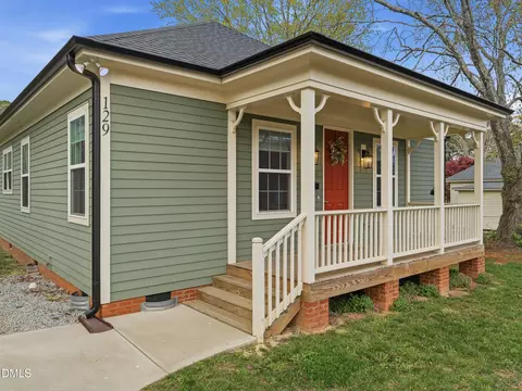 Exterior - 129 E Chestnut Ave, Wake Forest, NC 27587 photo 1 of 8