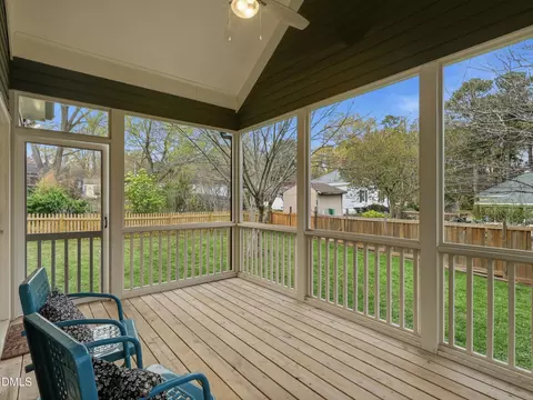 Exterior - 129 E Chestnut Ave, Wake Forest, NC 27587 photo 3 of 8