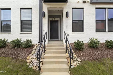 10524 Bailey Branch Dr UNIT 201, Raleigh, NC 27614