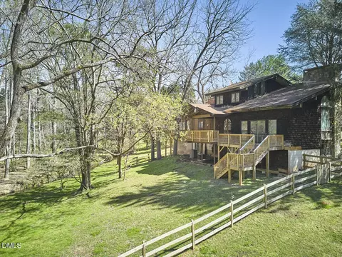 2714 New Hope Church Rd, Chapel Hill, NC 27514