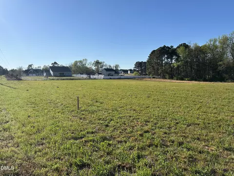 1006 Stephenson Rd, Benson, NC 27504 photo 8