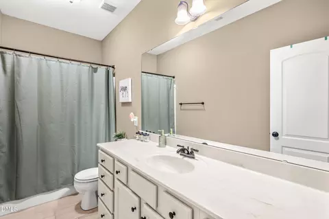 Bath - 109 Dandy Flush Ct, Garner, NC 27529 photo 2 of 3
